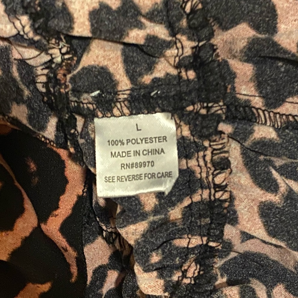 Persaya Leopard Print Ruffle Tank Top - Picture 3 of 3